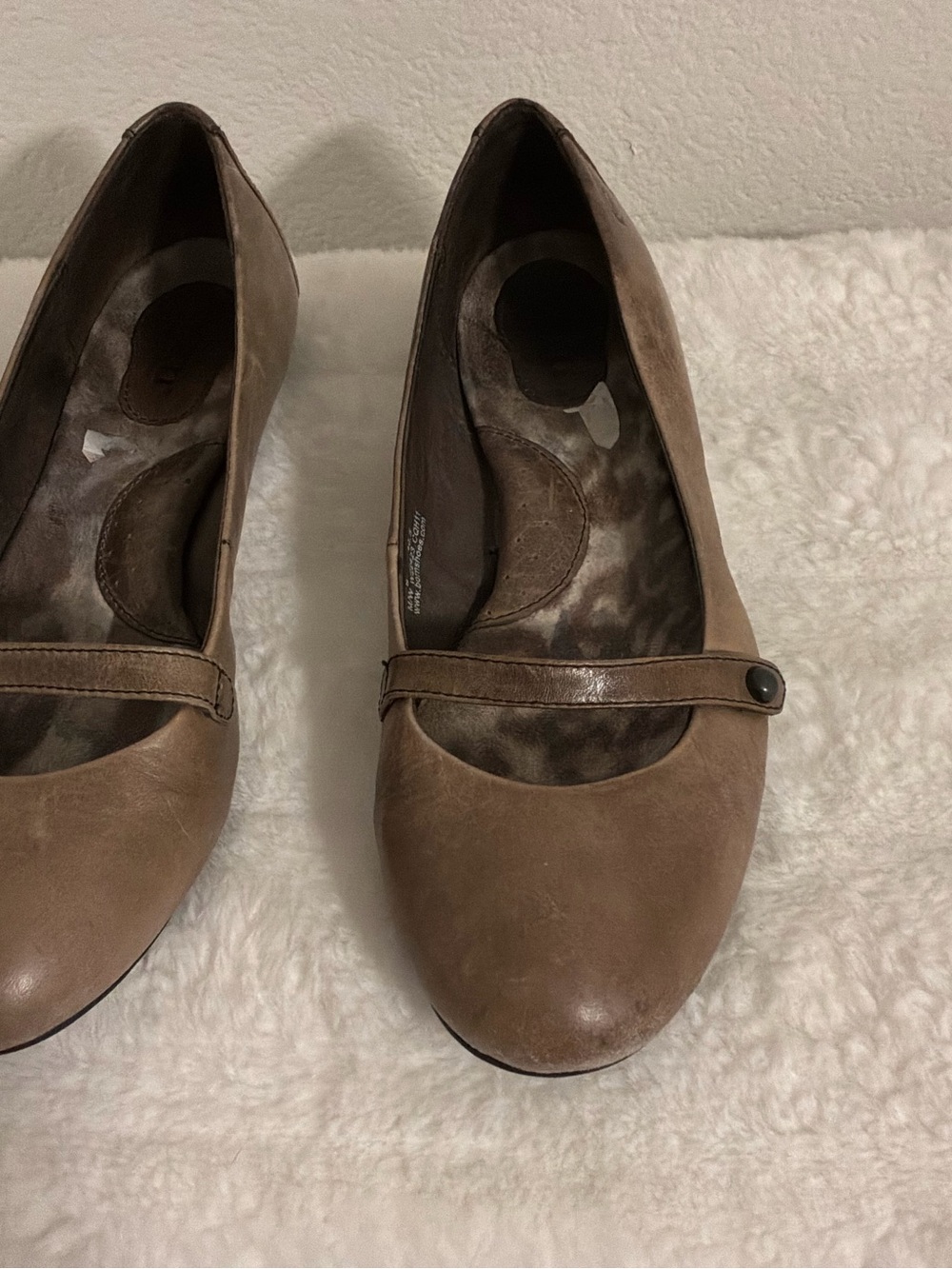 Born Women's Taupe Mary Jane Flats with Strap